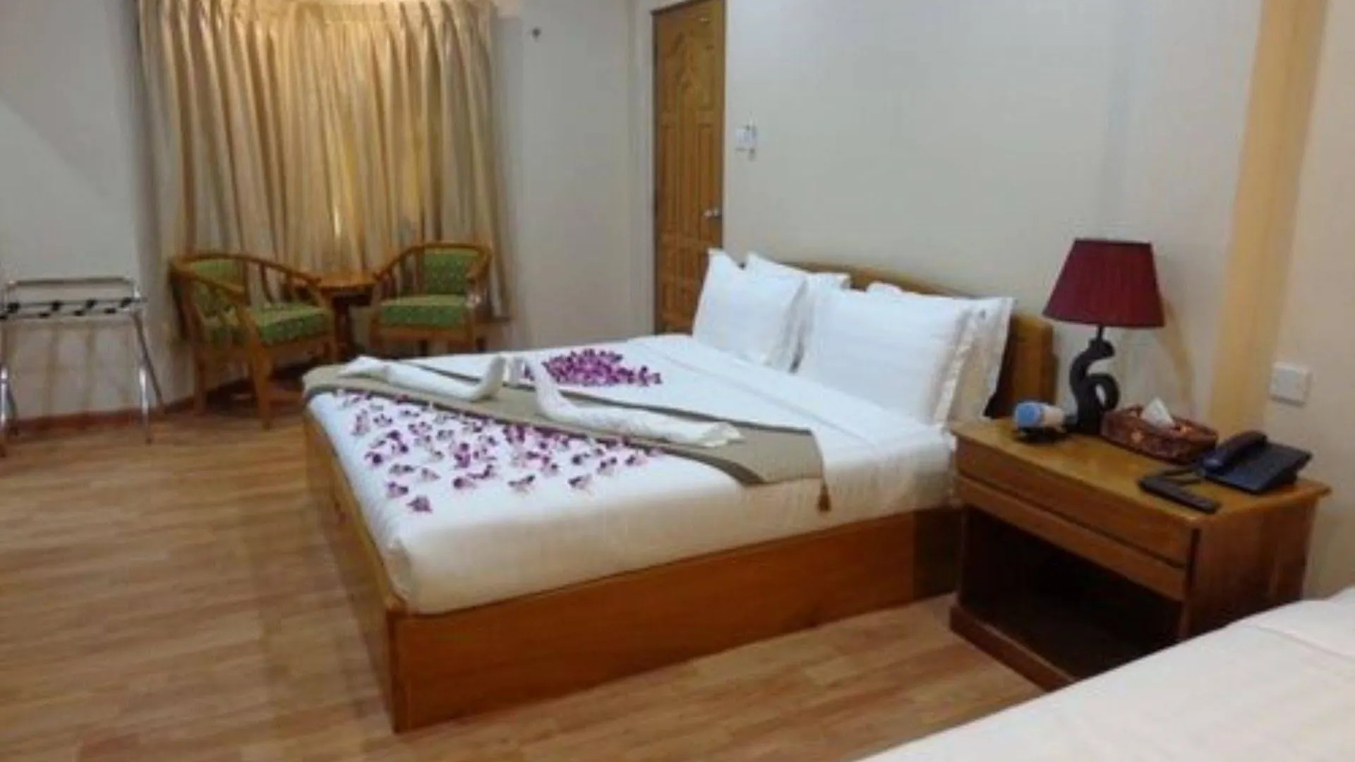 Royal Khattar Hotel Yangon