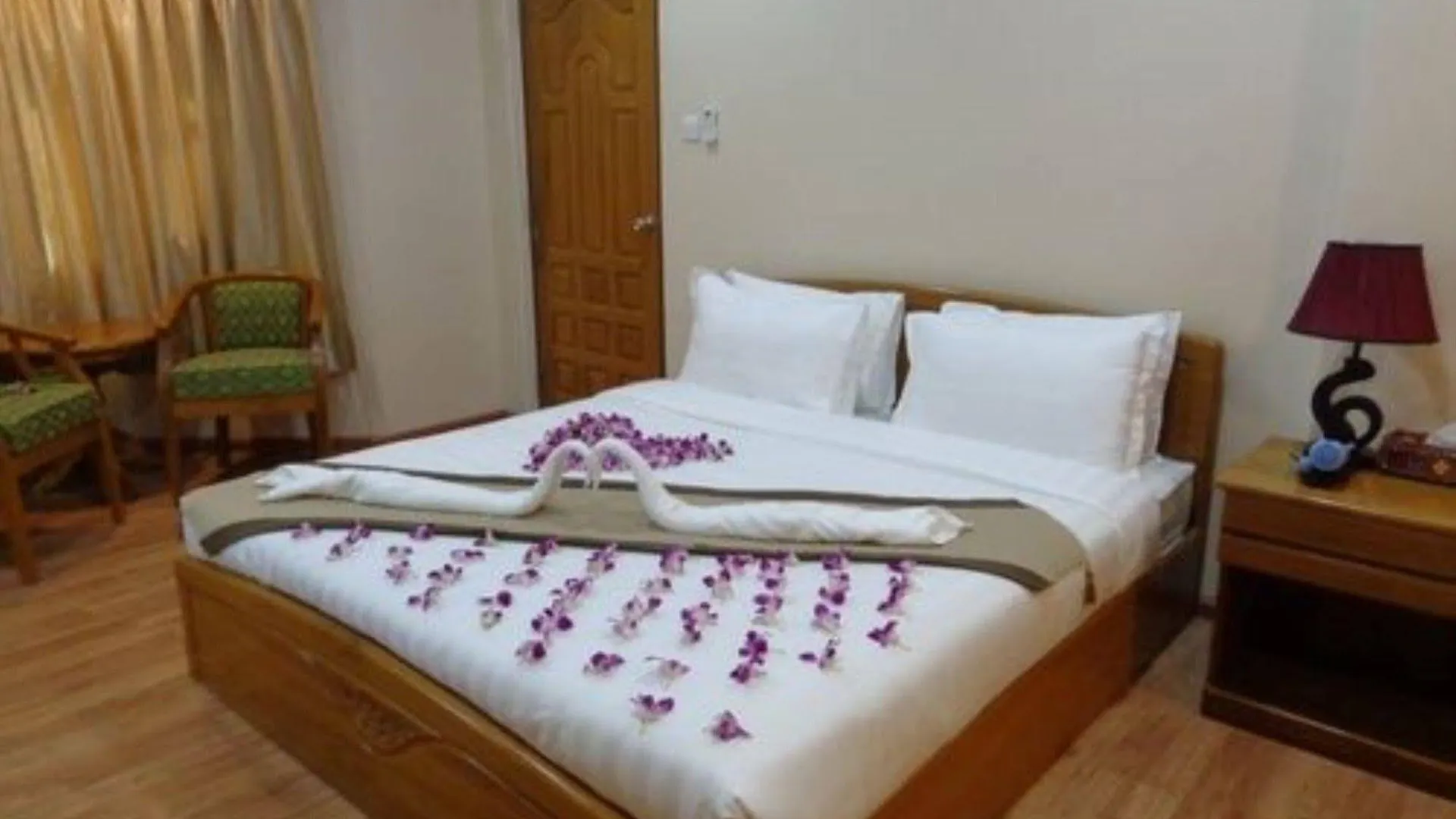 Royal Khattar Hotel Yangon
